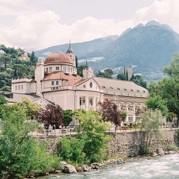 Discover the spa town of Merano, where the Mediterranean 🌴 touches the Alps 🏔️, reachable in...
